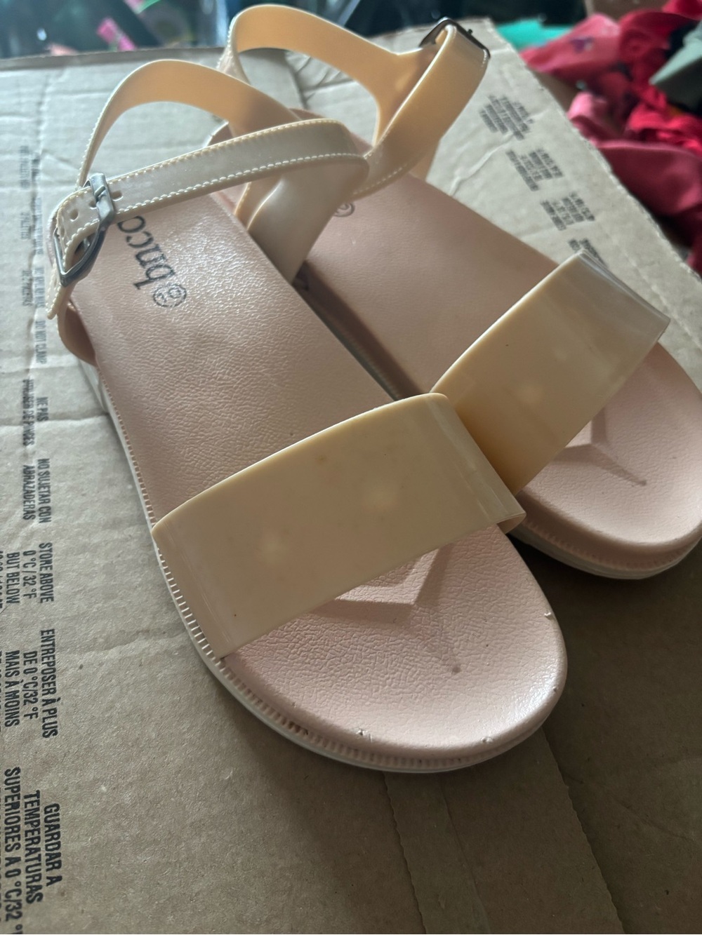 Size 8 women’s sandals
